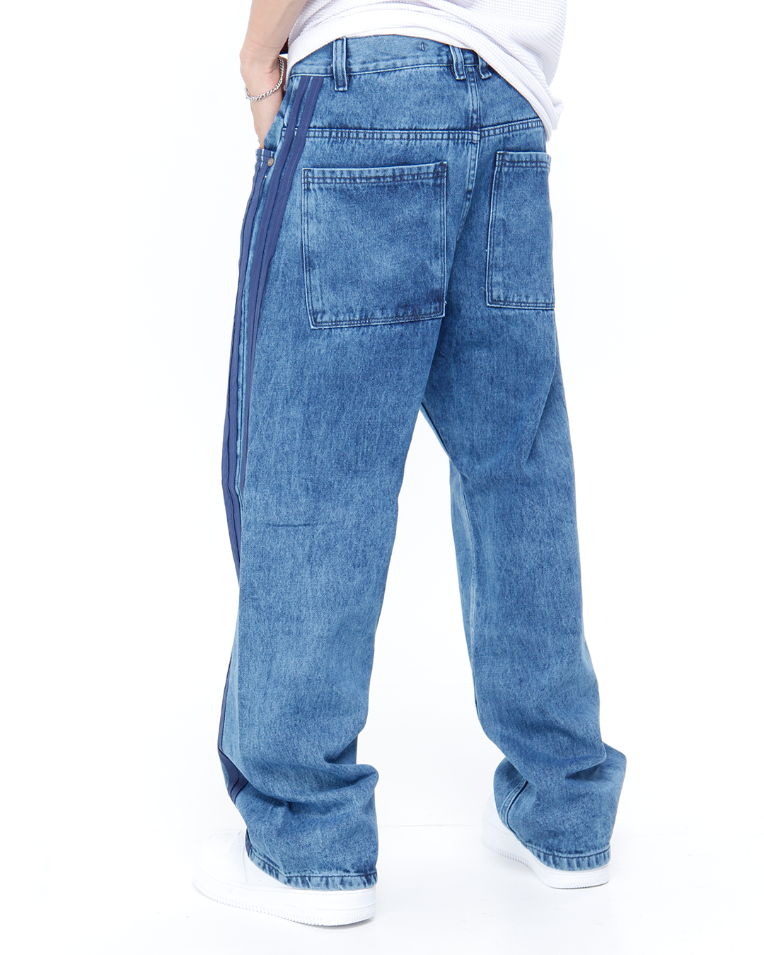 𝐏𝐚𝐧𝐭𝐚𝐥𝐨́𝐧 𝐁𝐚𝐠𝐠𝐲 𝐑𝐚𝐧𝐠𝐞𝐫 𝐀𝐳𝐮𝐥 𝐏𝐞𝐭𝐫𝐨́𝐥𝐞𝐨