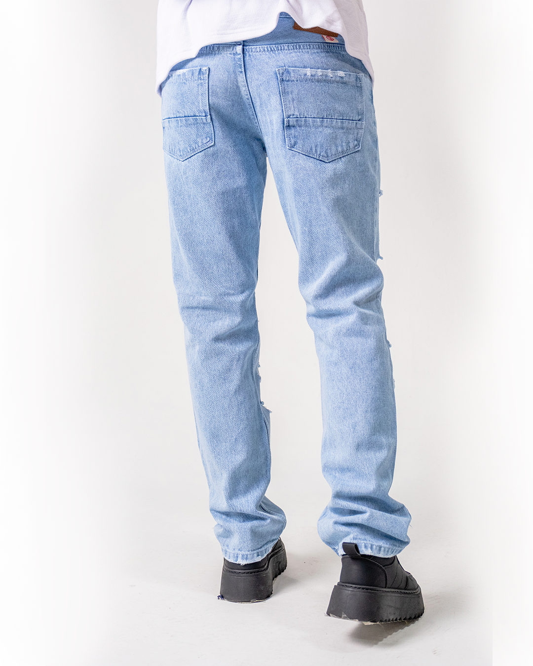 ๐๐ญ๐ซ๐๐๐ญ ๐๐๐ฌ๐ ๐๐ฌ๐ญ๐ ๐๐ณ๐ฎ๐ฅ ๐๐ข๐๐ฅ๐จ