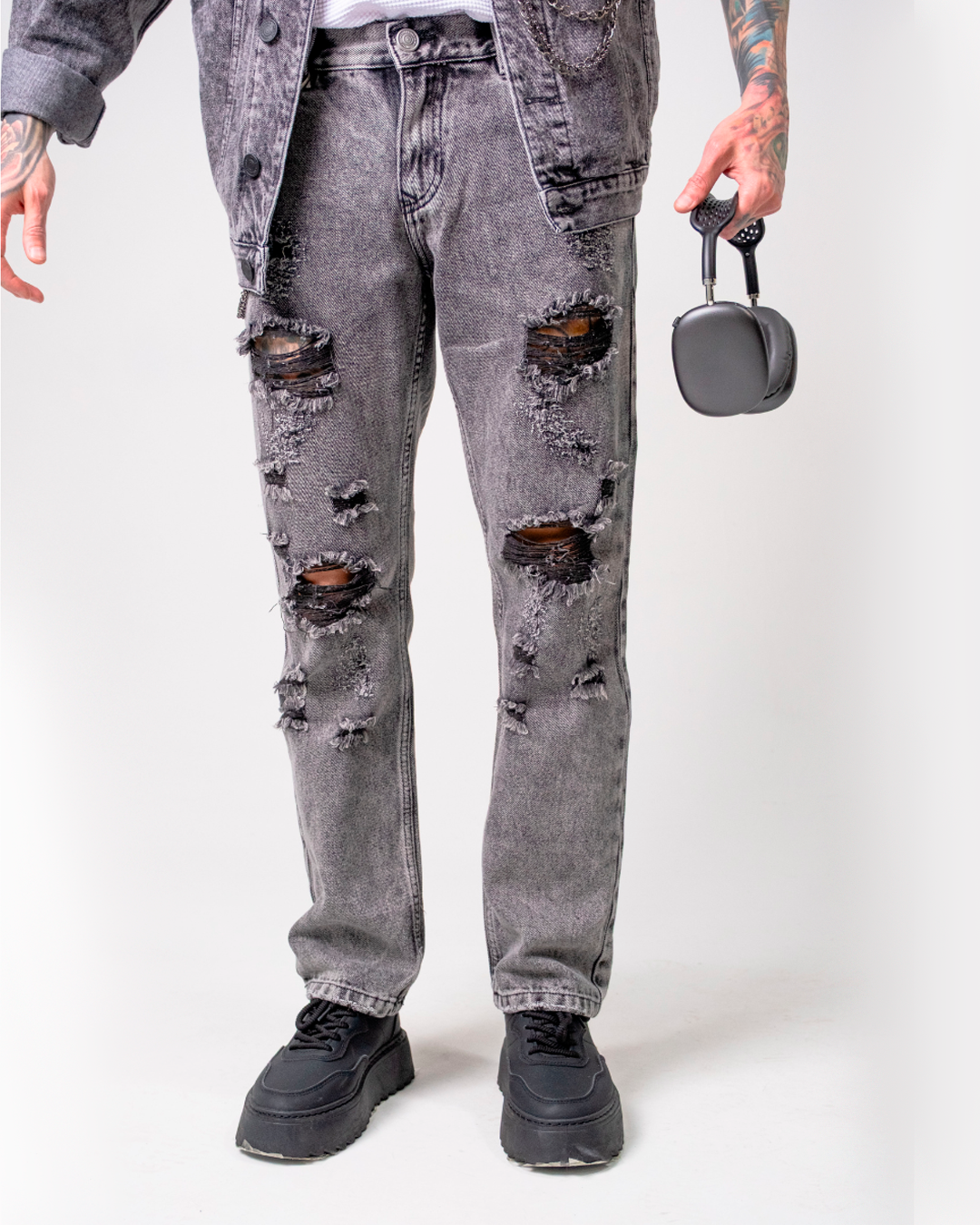 ๐๐ญ๐ซ๐๐๐ญ ๐๐๐ฌ๐ ๐๐ฌ๐ญ๐ ๐๐ซ๐ข๐ฌ ๐๐๐ฌ๐ฉ๐