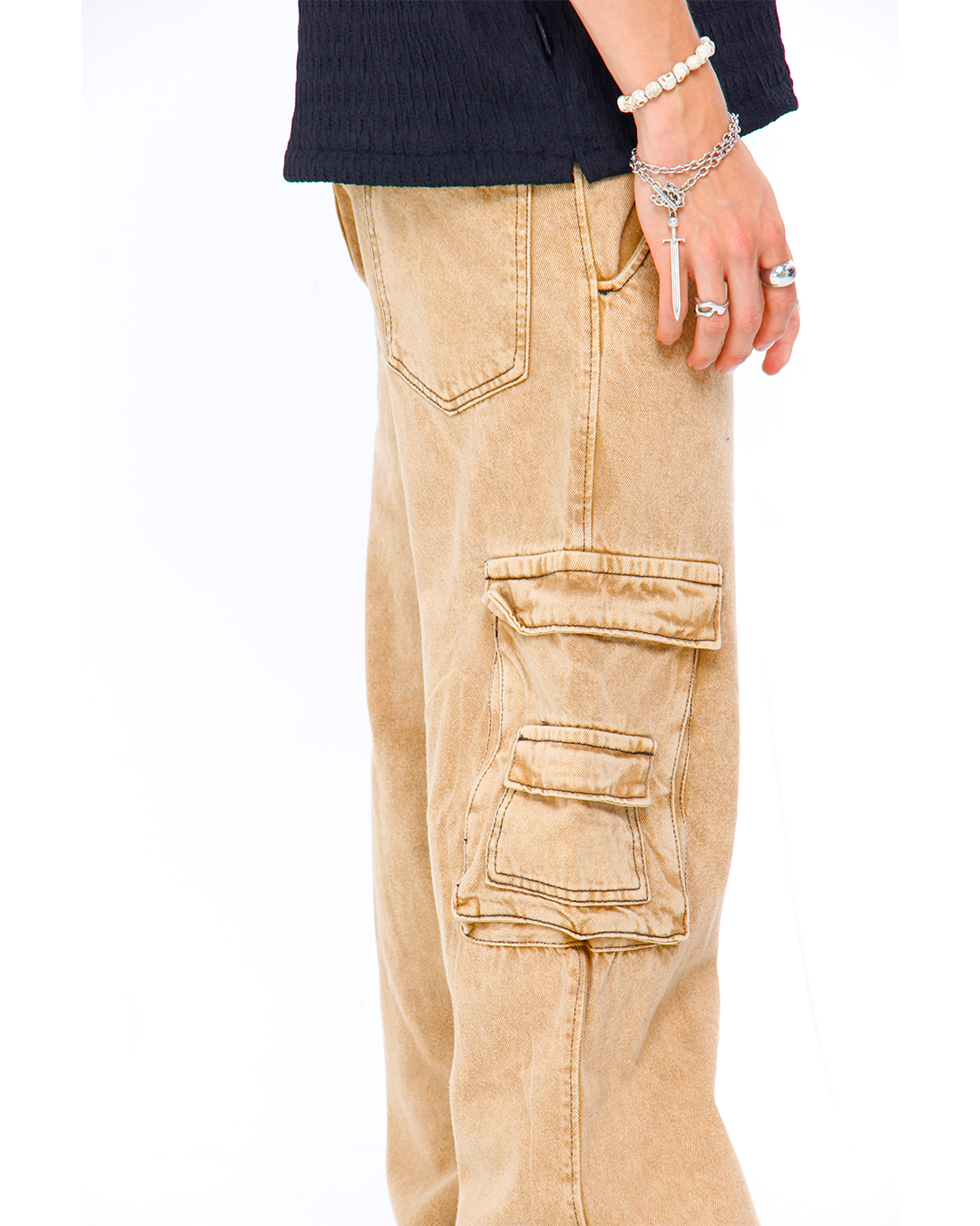 ๐๐๐ง๐ญ๐๐ฅ๐จ๐ง ๐๐ฑ๐ญ๐ซ๐ ๐๐๐ซ๐ ๐จ ๐๐ญ๐ซ๐๐๐ญ๐ฐ๐๐๐ซ ๐๐๐ช๐ฎ๐ข