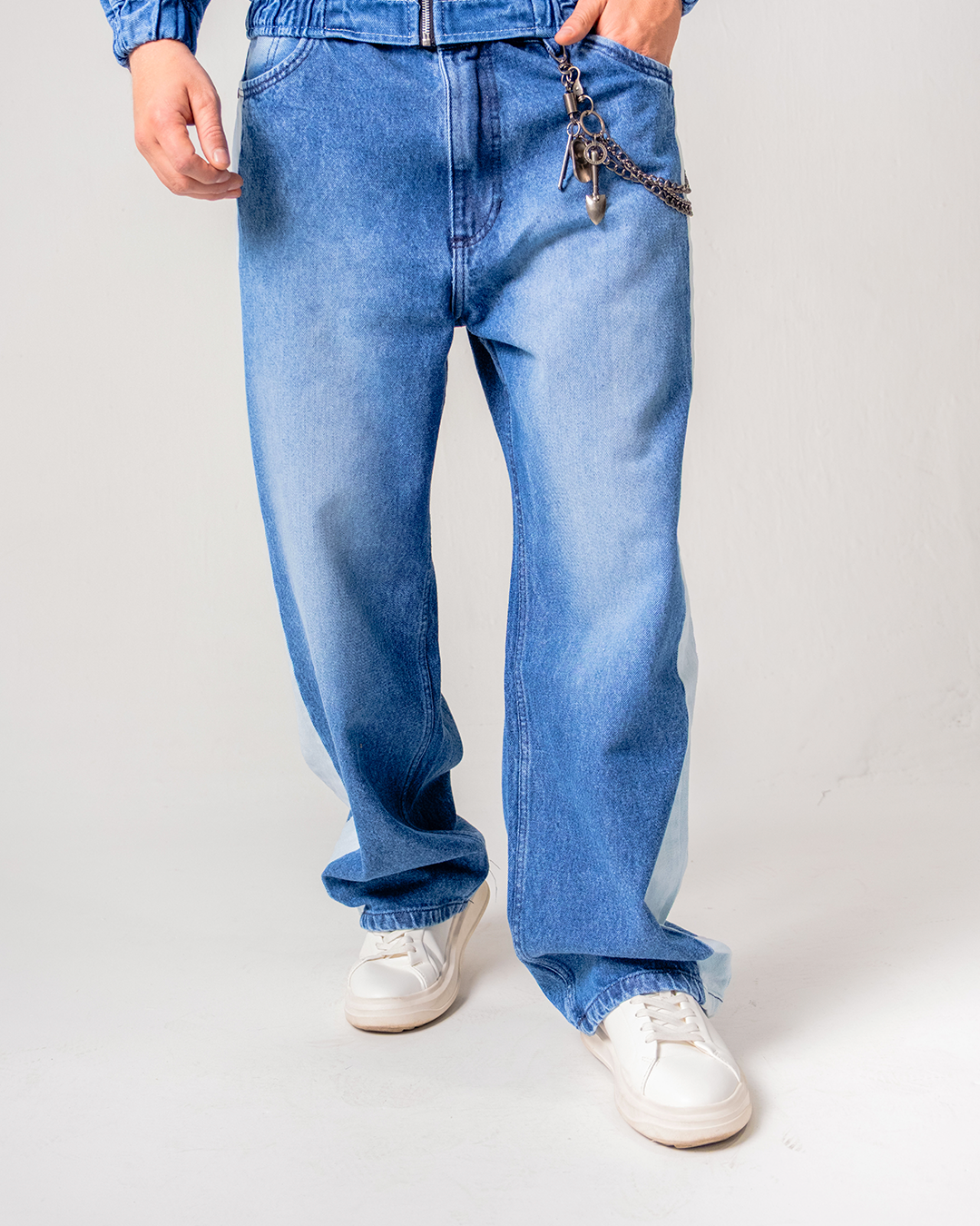 𝐏𝐚𝐧𝐭𝐚𝐥𝐨́𝐧 𝐁𝐚𝐠𝐠𝐲 𝐑𝐚𝐧𝐠𝐞𝐫 𝐀𝐳𝐮𝐥 𝐒𝐭𝐨𝐧𝐞