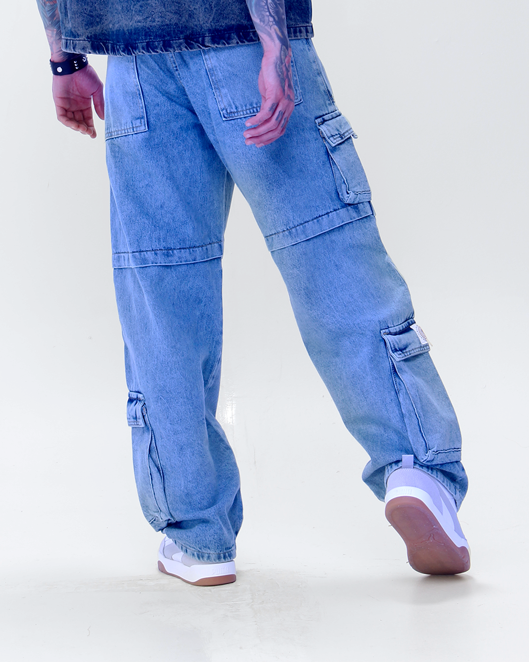 ๐๐๐ง๐ญ๐๐ฅ๐จฬ๐ง ๐๐๐ซ๐ ๐จ ๐๐ญ๐ซ๐๐๐ญ ๐
๐ข๐ญ ๐๐ณ๐ฎ๐ฅ ๐๐ญ๐จ๐ง๐