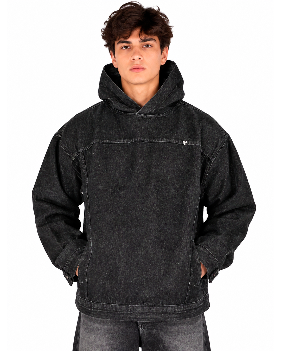 Hoodie Denim Hombre Negro Lavado Oversize – Capucha y Bolsillos Laterales