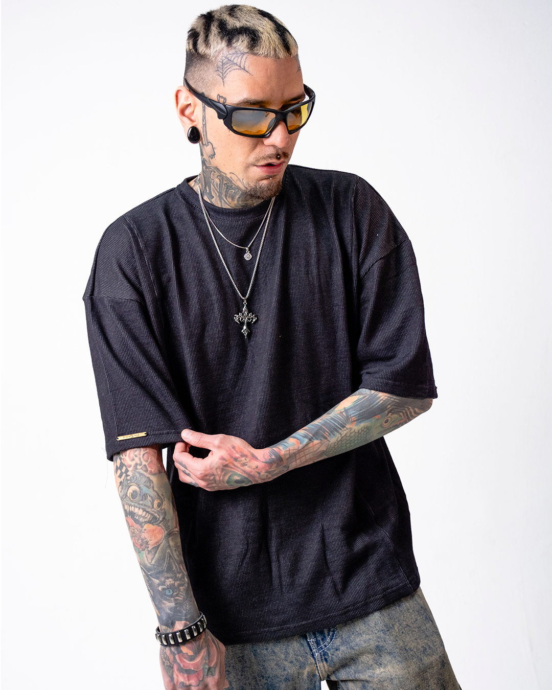 𝐂𝐚𝐦𝐢𝐬𝐞𝐭𝐚𝐬 𝐎𝐯𝐞𝐫𝐬𝐢𝐬𝐞𝐬