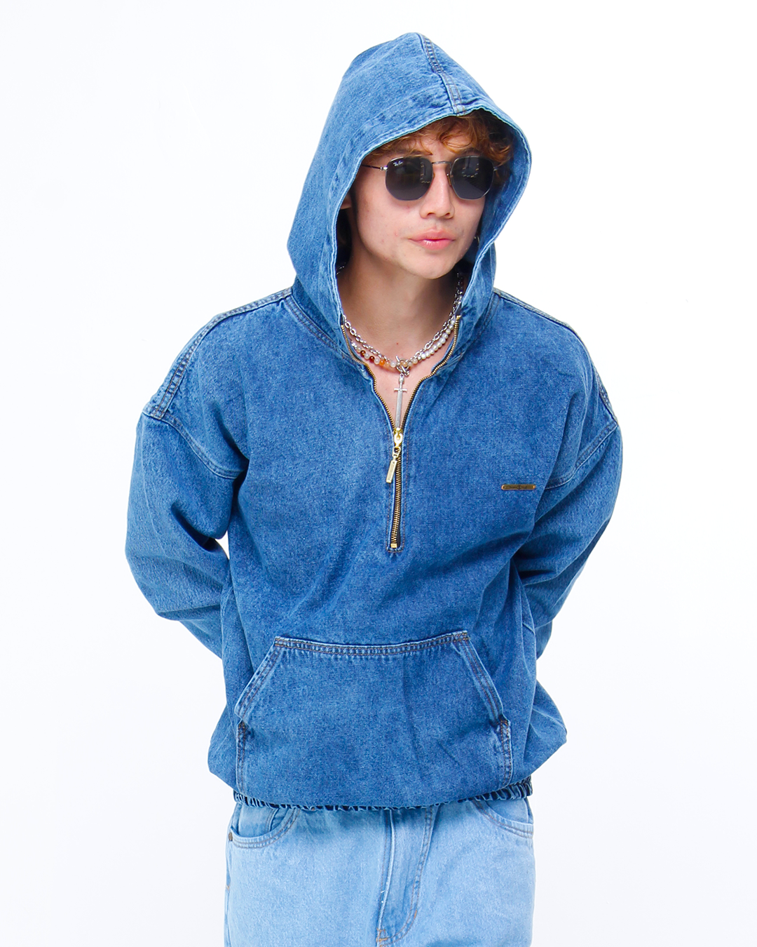 𝐁𝐮𝐳𝐨 𝐌𝐢𝐥𝐚𝐧 𝐆𝐫𝐢𝐬 𝐀𝐳𝐮𝐥 𝐒𝐭𝐨𝐧𝐞